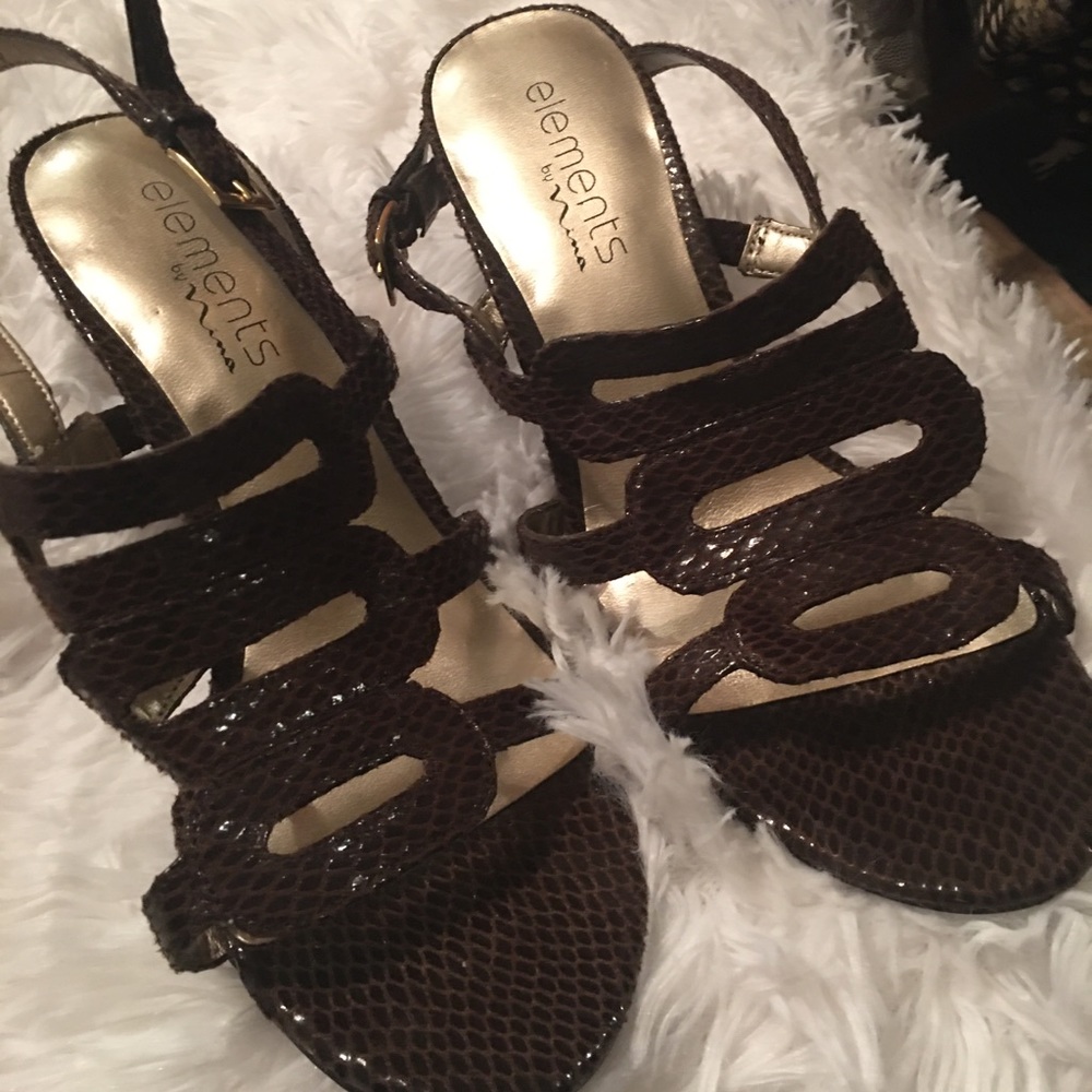 2 1/2” Heeled Brown Sandals